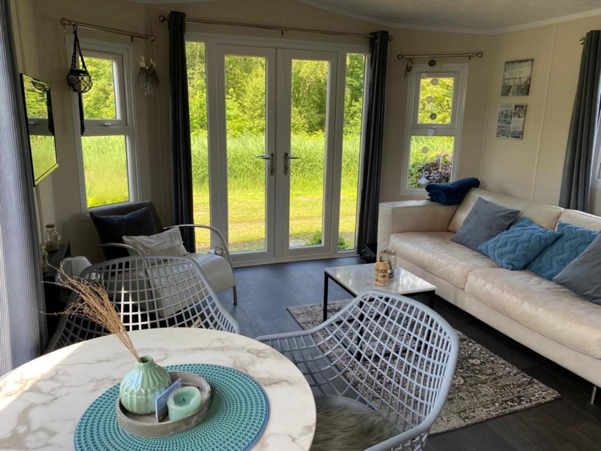 Natur pur, neues Ferienhaus O4 natureingebunden, Familien- und hundefreundlich eingezäunt Callantsoog Exterior foto
